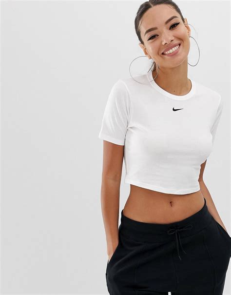 nike crop top